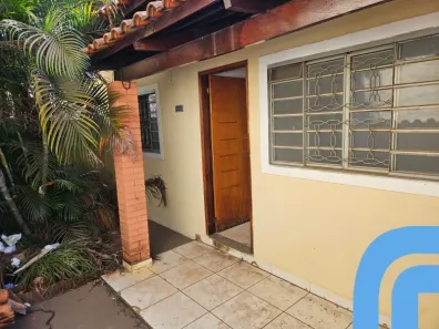 Casa de Condomínio com 2 Quartos à venda, 60m² no Jardim Petrópolis, Goiânia