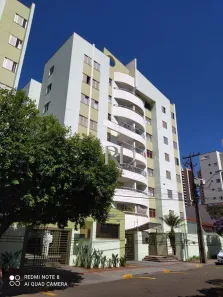 Apartamento com 3 Quartos para alugar, 84m² no Vitória, Londrina