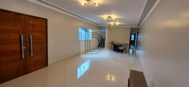 Sobrado com 3 Quartos à venda, 241m² no Jardim das Vertentes, São Paulo