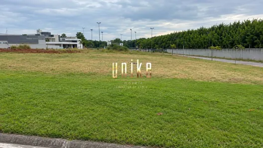 Lote/Terreno à venda, 680m² no Condomínio Residencial Colinas do Paratehy, São José dos Campos