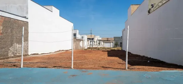 Lote/Terreno à venda, 250m² no Laranjeiras, Uberlândia