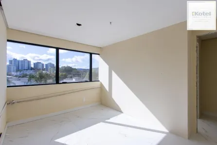 Sala Comercial com 1 Quarto à venda, 37m² no Cristal, Porto Alegre