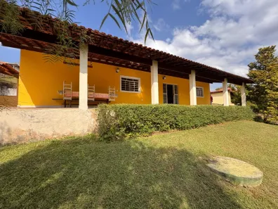 Fazenda/Sítio com 3 Quartos à venda, 2700m² no , Mairinque