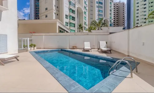 Apartamento com 3 Quartos para alugar, 120m² no Centro, Balneário Camboriú
