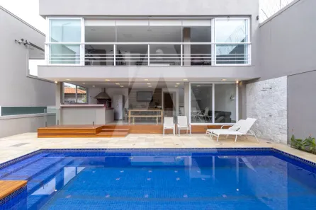 Casa com 5 Quartos à venda, 687m² no Pacaembu, São Paulo