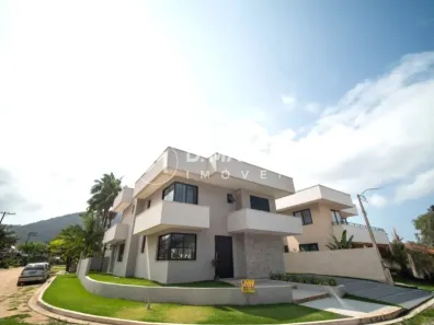 Casa com 4 Quartos à venda, 270m² no Lagoinha, Ubatuba