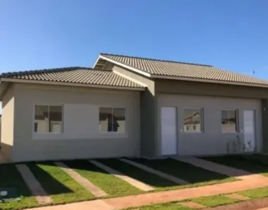 Casa com 3 Quartos para alugar, 78m² no Petrópolis, Várzea Grande