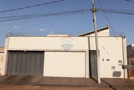 Casa com 4 Quartos à venda, 248m² no Residencial Drummond, Ituiutaba