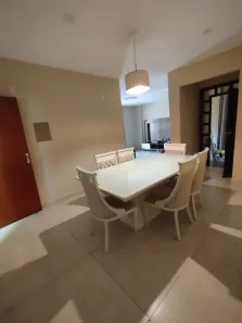 Casa com 3 Quartos para alugar, 210m² no Jardim América, Goiânia