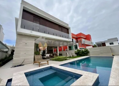 Sobrado com 5 Quartos à venda, 340m² no Costa Nova, Caraguatatuba