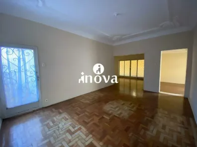 Casa com 4 Quartos à venda, 293m² no São Sebastião, Uberaba