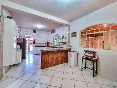 Casa com 3 Quartos à venda, 99m² no Santa Rosa, Divinópolis