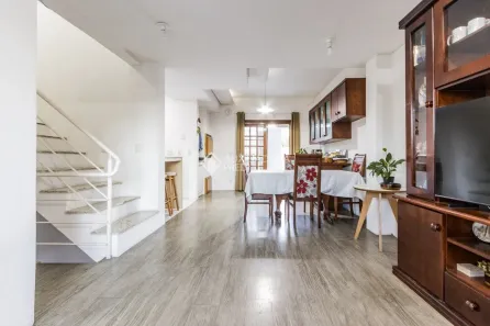 Casa com 4 Quartos à venda, 239m² no São Sebastião, Porto Alegre