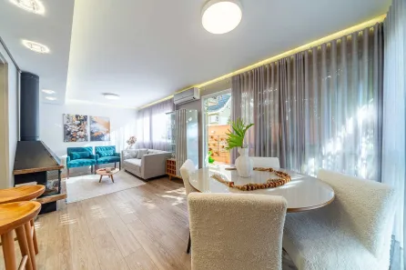 Casa de Condomínio com 3 Quartos à venda, 225m² no Teresópolis, Porto Alegre