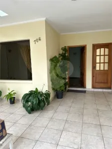 com 3 Quartos para alugar, 200m² no Vila Gomes Cardim, São Paulo