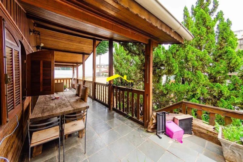 Casa com 3 quartos — Santa Lúcia, Belo Horizonte