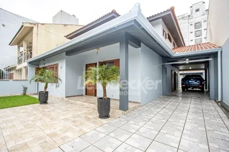 Casa com 4 Quartos para alugar, 300m² no Jardim Itu, Porto Alegre