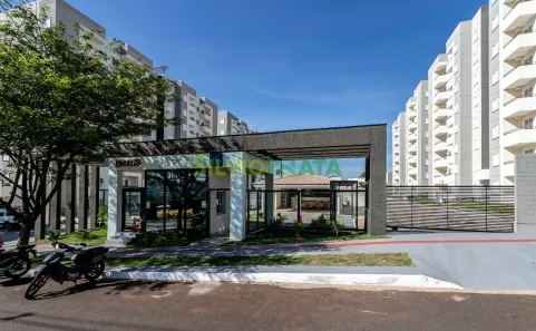 Apartamento com 2 Quartos para alugar, 46m² no Recanto dos Magnatas, Maringá