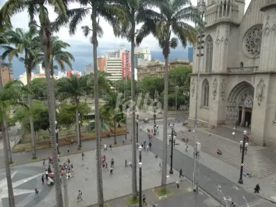 Sala Comercial para alugar, 120m² no Sé, São Paulo