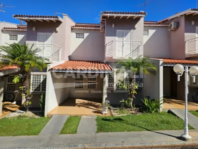 Casa de Condomínio com 3 Quartos à venda, 127m² no Vila Xavier (Vila Xavier), Araraquara