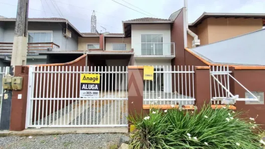 Casa com 2 Quartos para alugar, 89m² no Vila Nova, Joinville