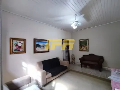 Casa com 6 Quartos à venda, 254m² no Centro, Taubaté