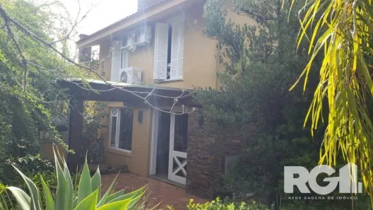 Casa de Condomínio com 3 Quartos à venda, 300m² no Cavalhada, Porto Alegre