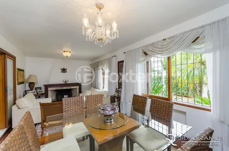 Casa com 3 Quartos à venda, 323m² no Três Figueiras, Porto Alegre