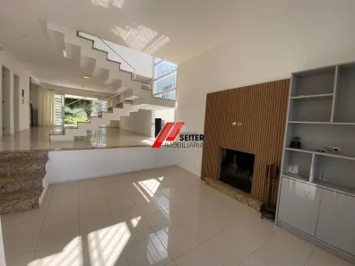 Casa com 4 Quartos à venda, 306m² no Córrego Grande, Florianópolis
