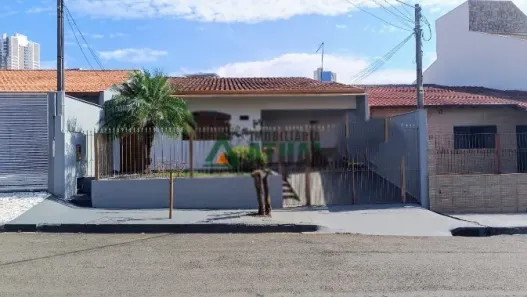 Casa com 5 Quartos à venda, 170m² no Cláudia, Londrina
