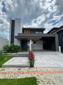 Casa de Condomínio com 3 Quartos à venda, 340m² no Parque Ipiranga, Resende
