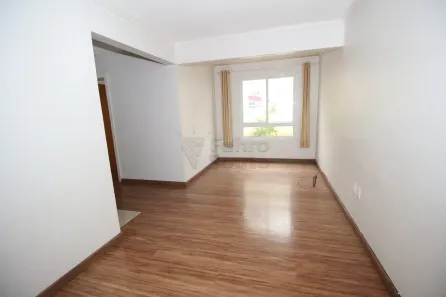 Apartamento com 2 Quartos para alugar, 53m² no Centro, Pelotas