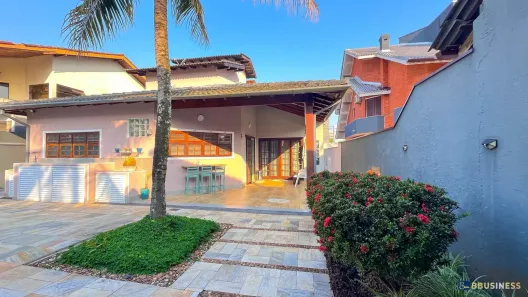 Casa de Condomínio com 3 Quartos à venda, 210m² no Maitinga, Bertioga