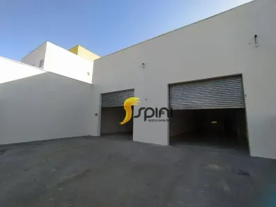 Ponto Comercial para alugar, 125m² no Loteamento Residencial Pequis, Uberlândia