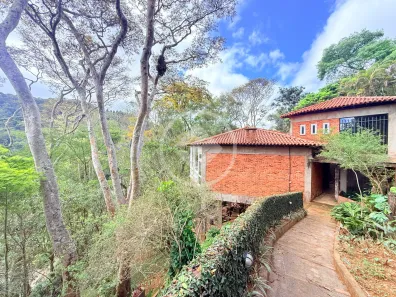 Casa com 4 Quartos à venda, 285m² no Golfe, Teresópolis