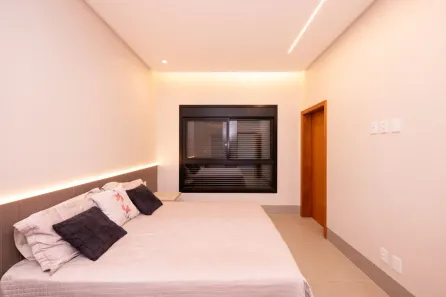 Casa de Condomínio com 4 Quartos à venda, 333m² no Jardins França, Goiânia