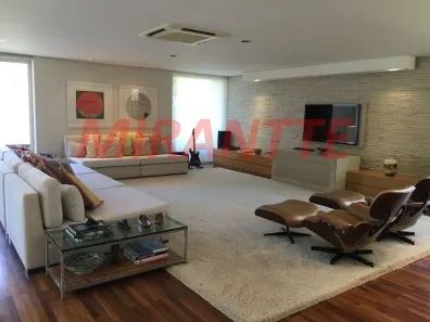 Sobrado com 4 Quartos à venda, 923m² no Vila Tramontano, São Paulo