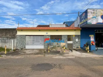 Casa com 3 Quartos à venda, 250m² no Embratel, Porto Velho