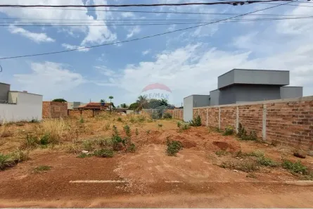 Lote/Terreno à venda, 350m² no , Confresa