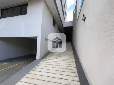 Apartamento com 3 Quartos à venda, 86m² no Segismundo Pereira, Uberlândia