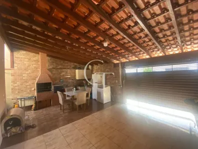 Casa com 2 Quartos à venda, 121m² no Parque São Camilo, Itu