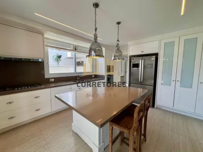 Sobrado com 4 Quartos à venda, 450m² no Marechal Rondon, Canoas