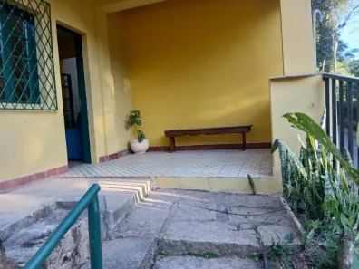 Casa com 2 Quartos para alugar, 75m² no Itaipava, Petrópolis