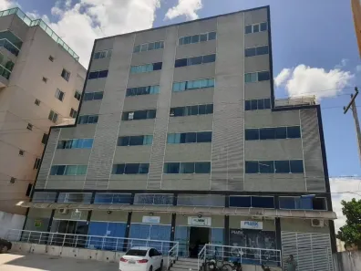 Sala Comercial para alugar, 33m² no Cavaleiros, Macaé