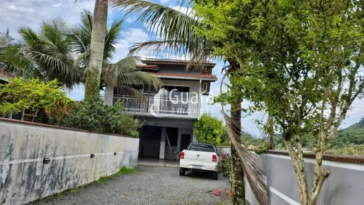 Casa com 5 Quartos à venda, 240m² no Centro, Massaranduba