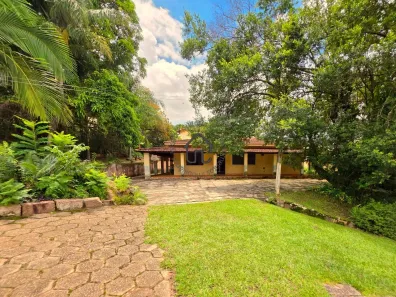 Fazenda/Sítio com 3 Quartos à venda, 270m² no Pinheirinho, Vinhedo