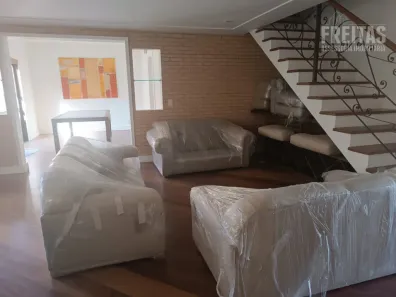 Casa de Condomínio com 4 Quartos para alugar, 300m² no Tamboré, Santana de Parnaíba