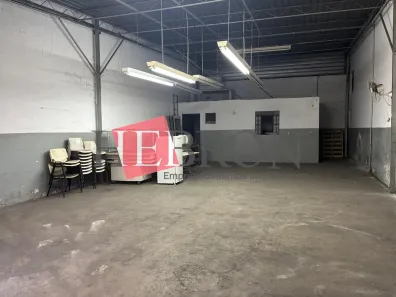 Galpão/Depósito/Armazém para alugar, 132m² no Vila Regente Feijó, São Paulo
