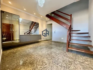 Casa com 3 Quartos à venda, 162m² no Cabral, Contagem