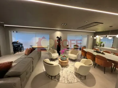 Apartamento com 3 Quartos à venda, 215m² no Vila Nova Conceição, São Paulo